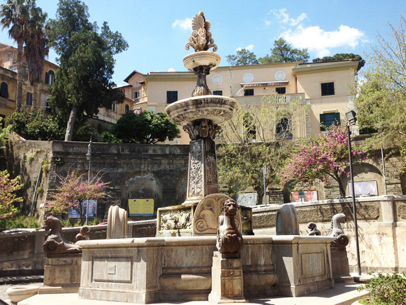 La fontana Falconieri